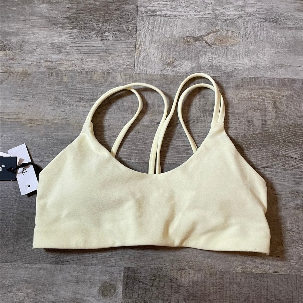 NWT aritzia tna sports bra size small